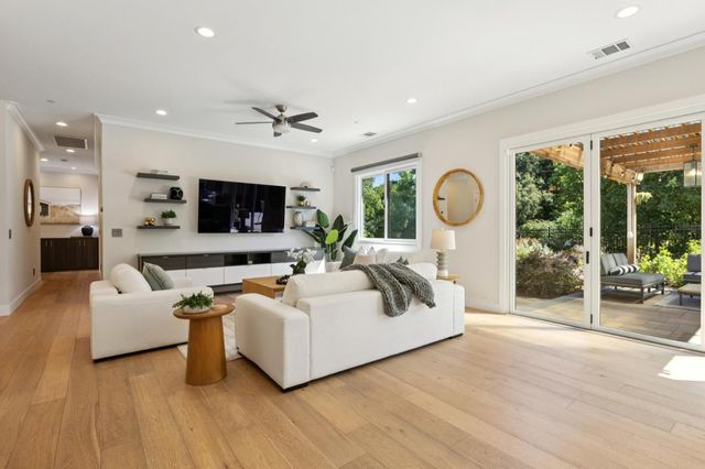 12534 Brookglen Drive, Saratoga, CA 95070