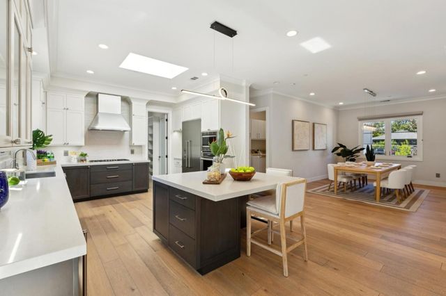 12534 Brookglen Drive, Saratoga, CA 95070