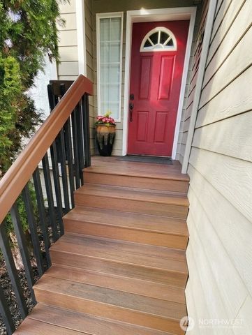 1226 S 35th Street, Renton, WA 98055