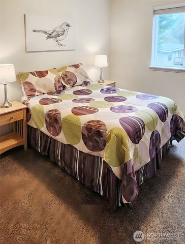 1226 S 35th Street, Renton, WA 98055