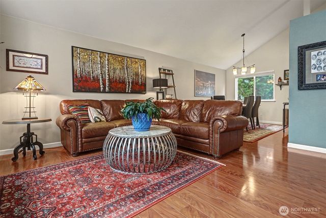 1226 S 35th Street, Renton, WA 98055