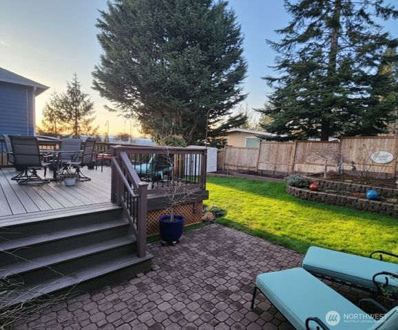 1226 S 35th Street, Renton, WA 98055