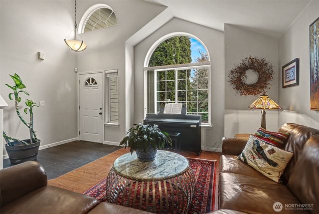 1226 S 35th Street, Renton, WA 98055