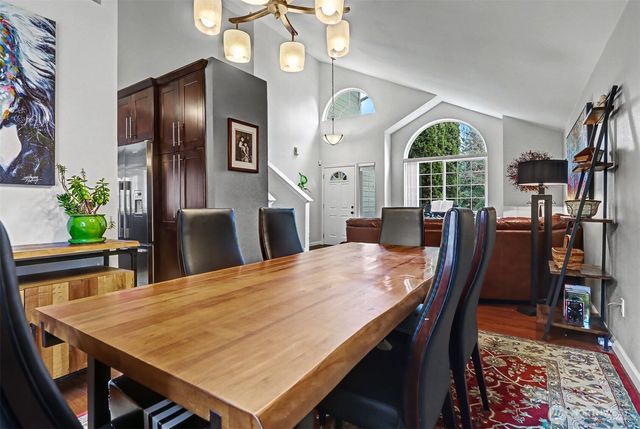 1226 S 35th Street, Renton, WA 98055