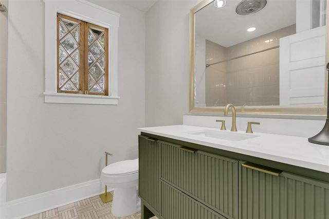 226 N ELLIOTT AVENUE, Sanford, FL 32771