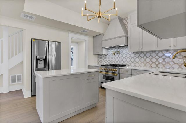 226 N ELLIOTT AVENUE, Sanford, FL 32771