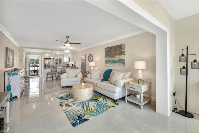 9 High Point CIR N 203, Naples, FL 34103