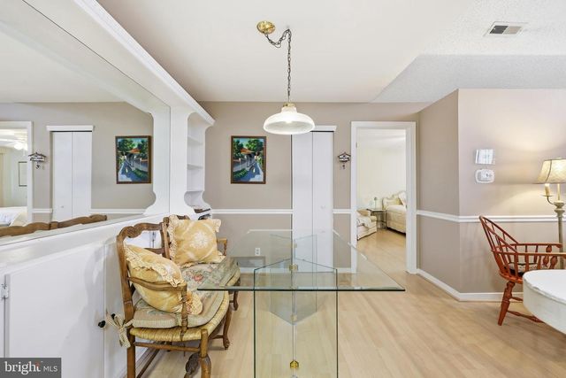 706 AUGUSTA CIR, Mount Laurel, NJ 08054