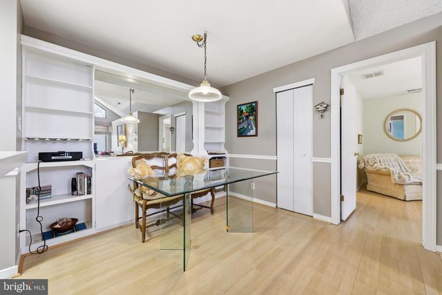 706 AUGUSTA CIR, Mount Laurel, NJ 08054