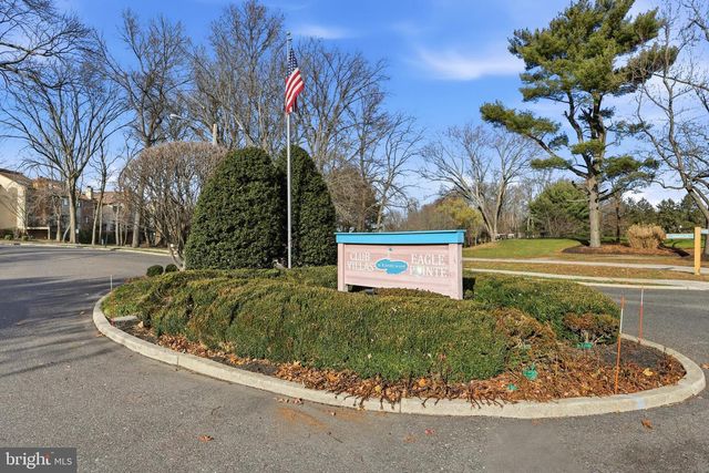 706 AUGUSTA CIR, Mount Laurel, NJ 08054