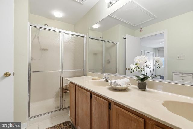 706 AUGUSTA CIR, Mount Laurel, NJ 08054