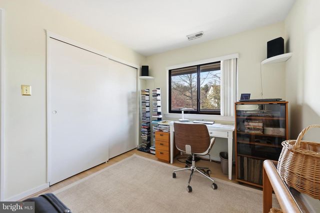 706 AUGUSTA CIR, Mount Laurel, NJ 08054