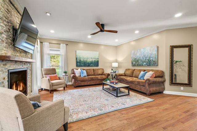 9422 Berkshire Ct, Brentwood, TN 37027