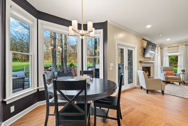 9422 Berkshire Ct, Brentwood, TN 37027