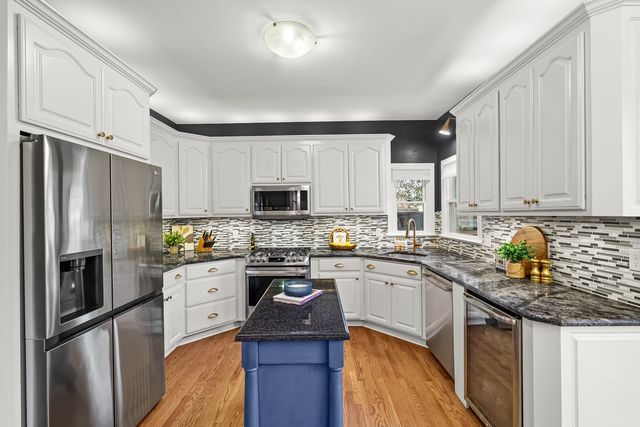 9422 Berkshire Ct, Brentwood, TN 37027