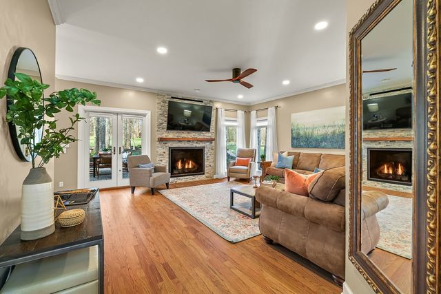 9422 Berkshire Ct, Brentwood, TN 37027