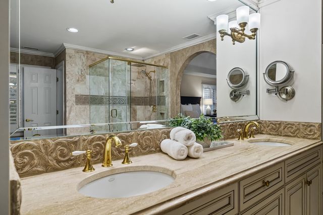 9422 Berkshire Ct, Brentwood, TN 37027