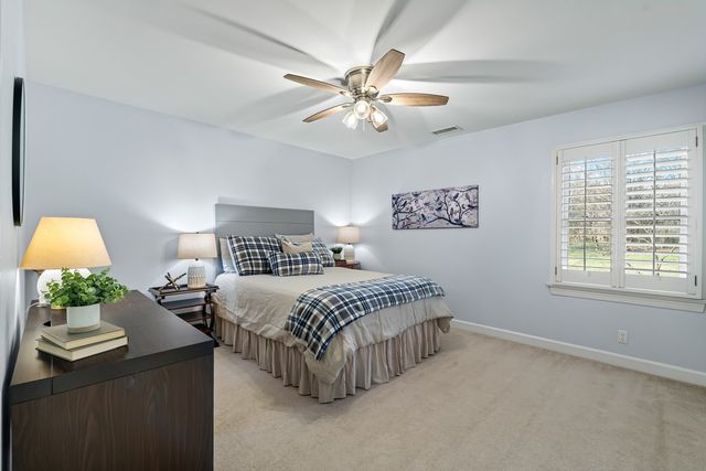 9422 Berkshire Ct, Brentwood, TN 37027