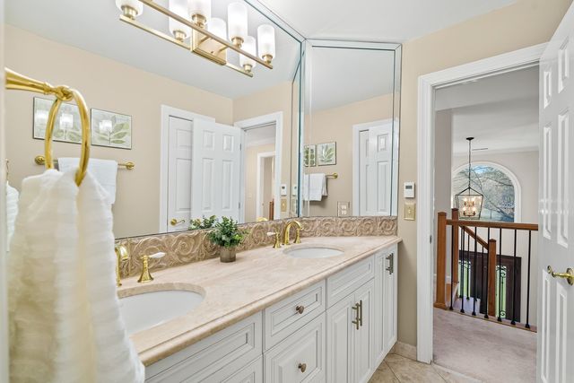 9422 Berkshire Ct, Brentwood, TN 37027