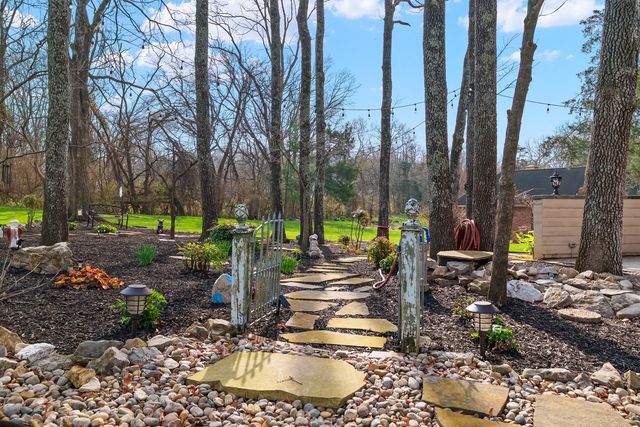 9422 Berkshire Ct, Brentwood, TN 37027