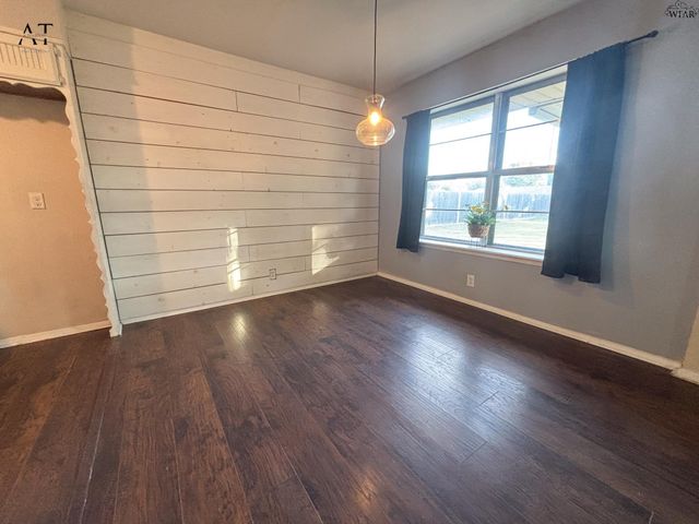 1302 DANBERRY STREET, Burkburnett, TX 76354