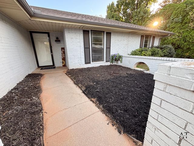 1302 DANBERRY STREET, Burkburnett, TX 76354