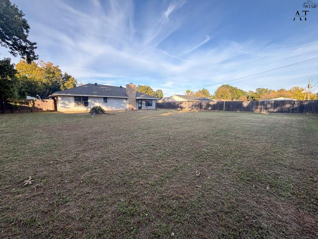 1302 DANBERRY STREET, Burkburnett, TX 76354