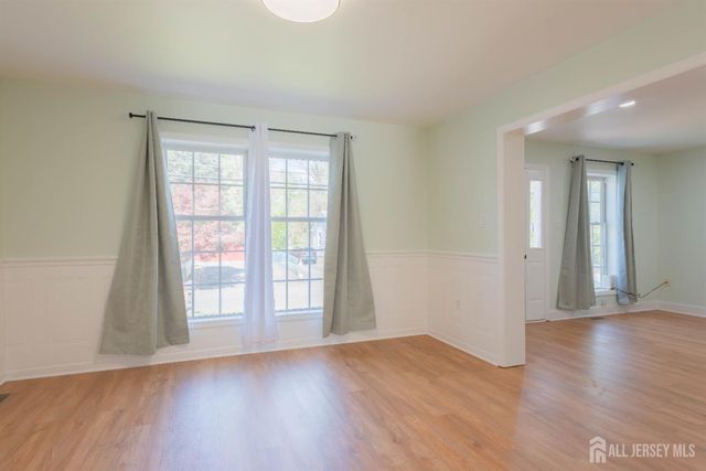 5 Sherman Street, Jamesburg, NJ 08831