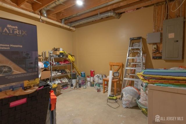 5 Sherman Street, Jamesburg, NJ 08831