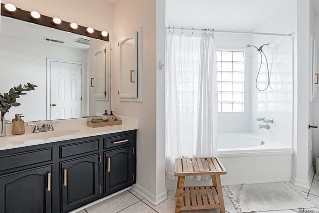 3755 Merritt Anne Dr, Baton Rouge, LA 70816