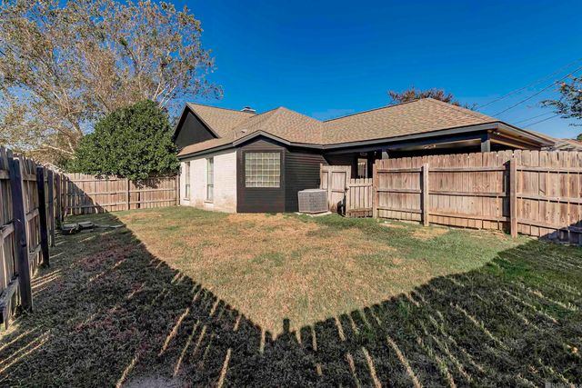 3755 Merritt Anne Dr, Baton Rouge, LA 70816