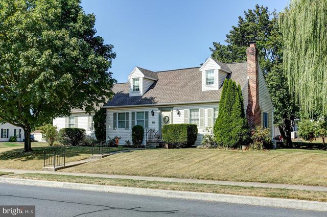 419 CLEMENS DR, Dillsburg, PA 17019