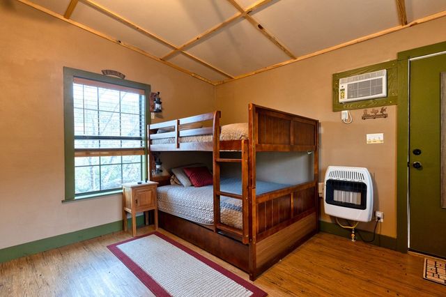 19019 FM 470, Tarpley, TX 78883