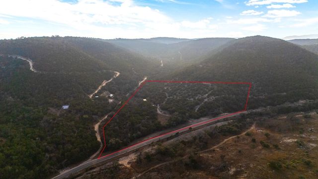 19019 FM 470, Tarpley, TX 78883