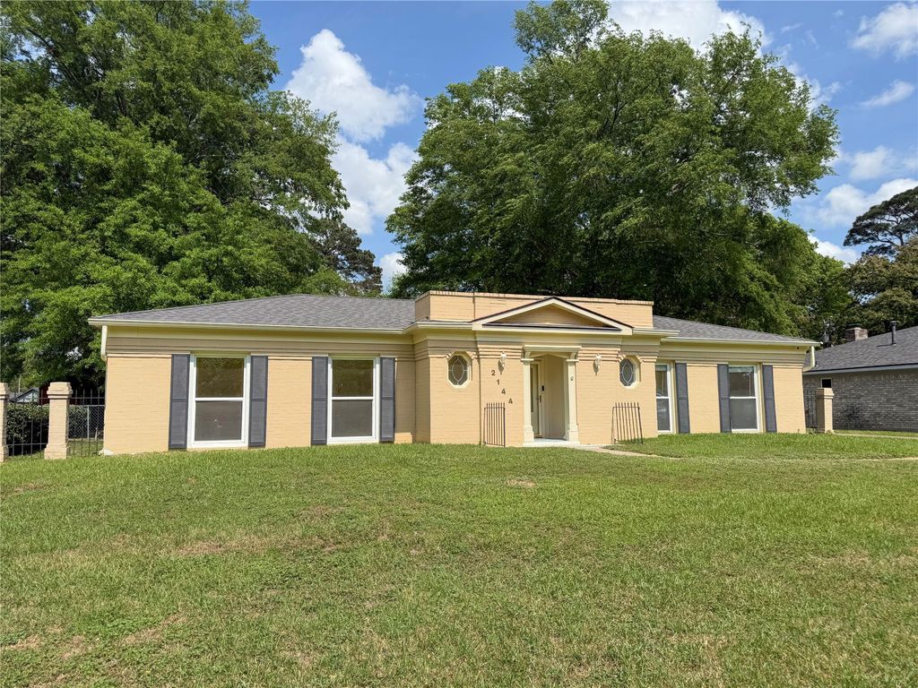 2144 Crabapple Drive, Shreveport, LA 71118