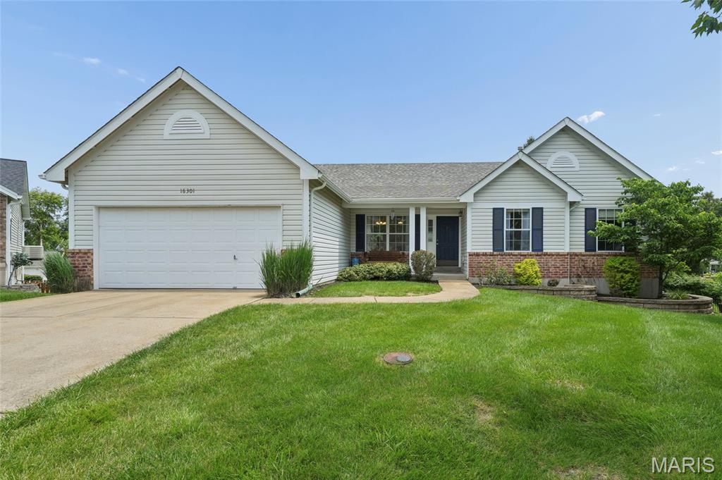 16301 Cherry Hills Meadows Court, Wildwood, MO 63040