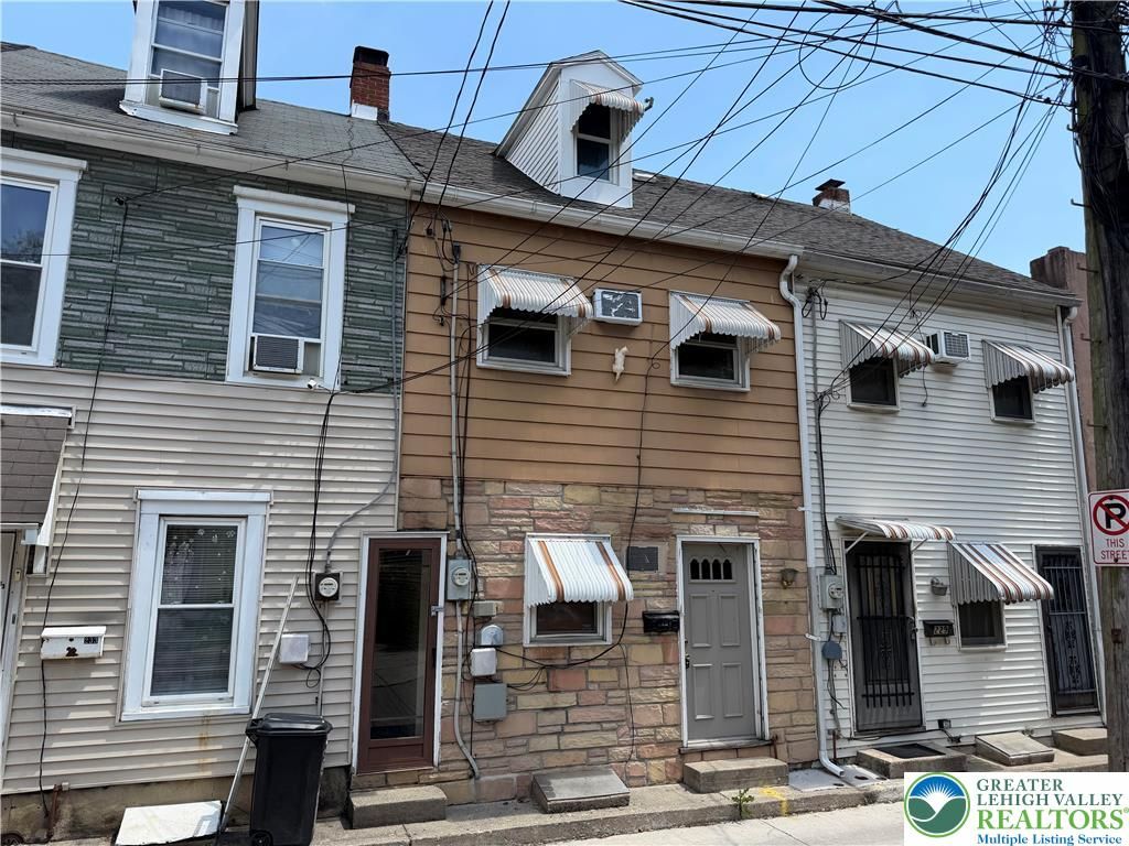231 North Peach Street, Allentown City, PA 18102
