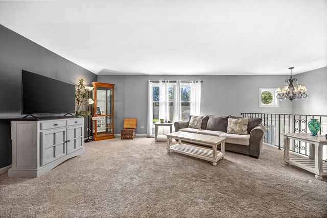 808 South Road, Lisle, IL 60532