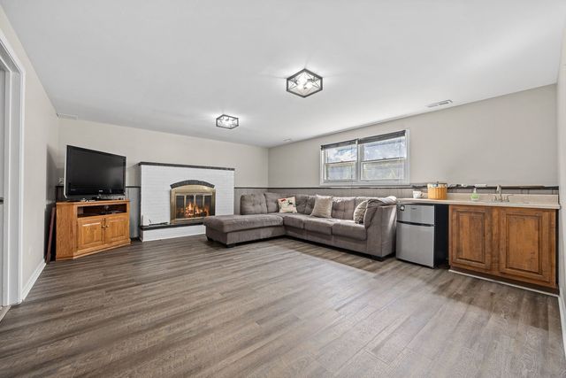 808 South Road, Lisle, IL 60532