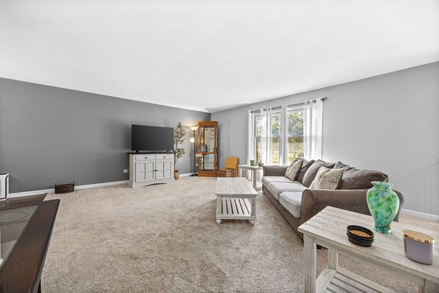 808 South Road, Lisle, IL 60532