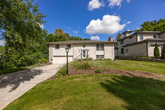 808 South Road, Lisle, IL 60532