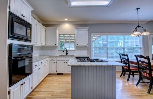 4412 Deer Park Drive, Little Rock, AR 72223