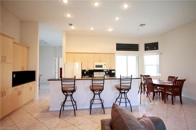 4213 SW 14TH PL, Cape Coral, FL 33914