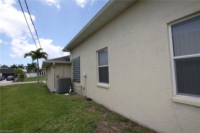 4213 SW 14TH PL, Cape Coral, FL 33914