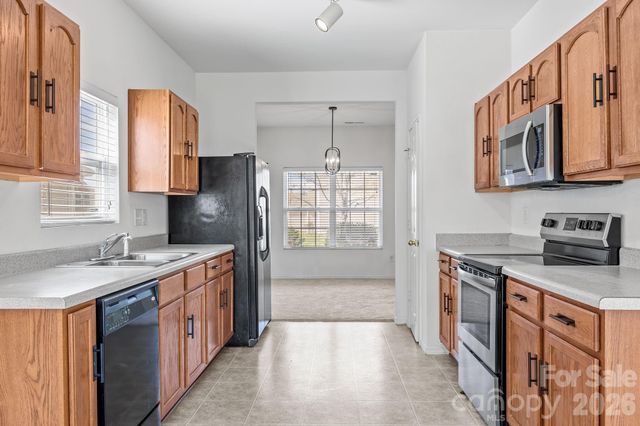 9006 Corey Common Avenue, Charlotte, NC 28216