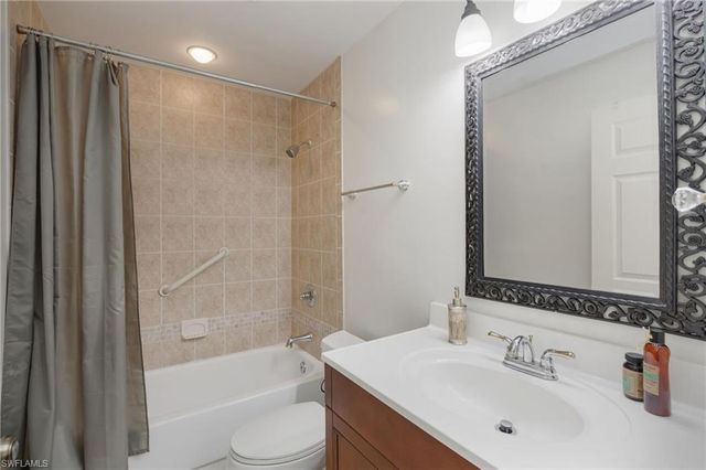 583 Serendipity DR # 583, Naples, FL 34108