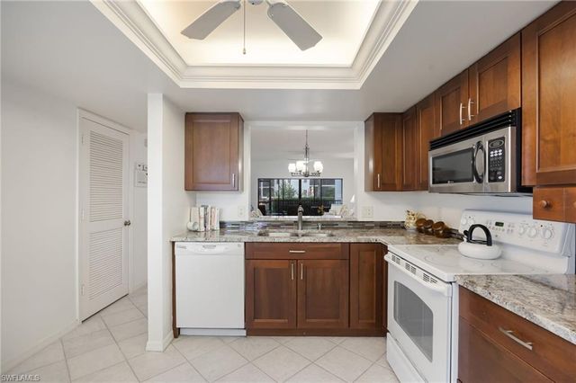 583 Serendipity DR # 583, Naples, FL 34108