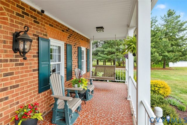 5346 Pole Green Rd, Mechanicsville, VA 23116