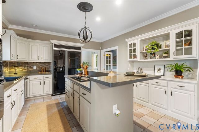 5346 Pole Green Rd, Mechanicsville, VA 23116