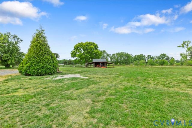 5346 Pole Green Rd, Mechanicsville, VA 23116